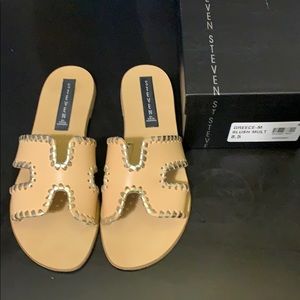 Steven by Steve Madden Greece slides in blush 8.5